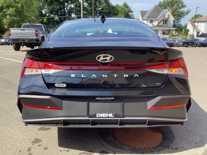 New 2026 Hyundai Elantra Sedan
