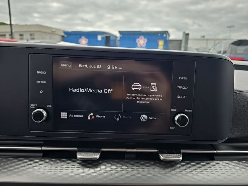 Used 2022 Kia Carnival Van