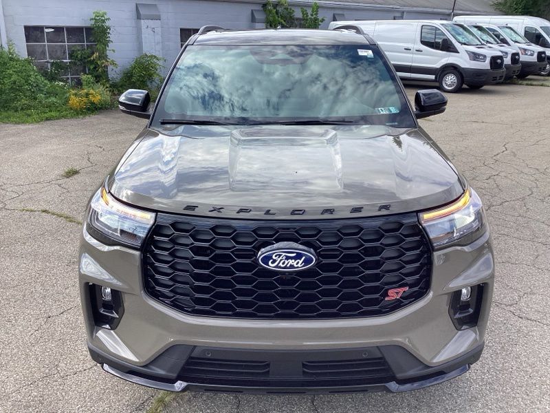 New 2027 Ford Explorer SUV