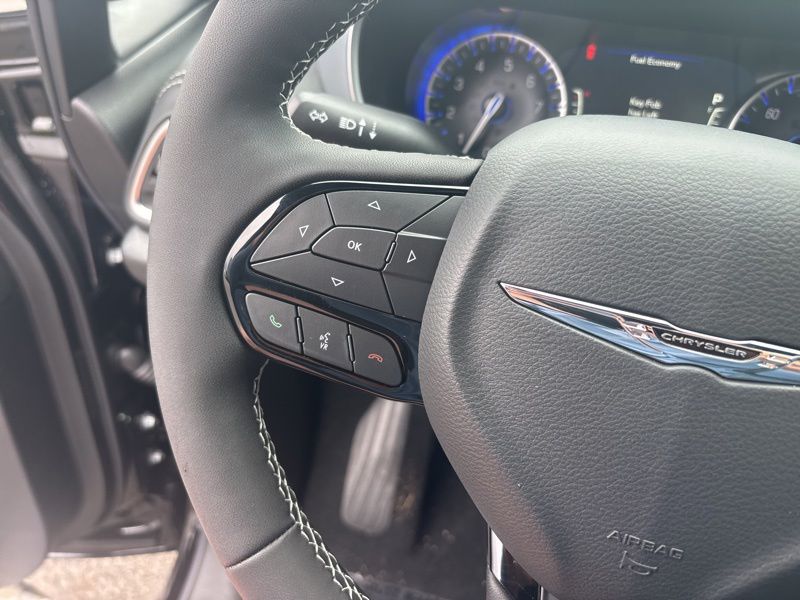 New 2026 Chrysler Pacifica Van