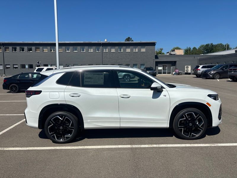 New 2026 Volkswagen Tiguan SUV