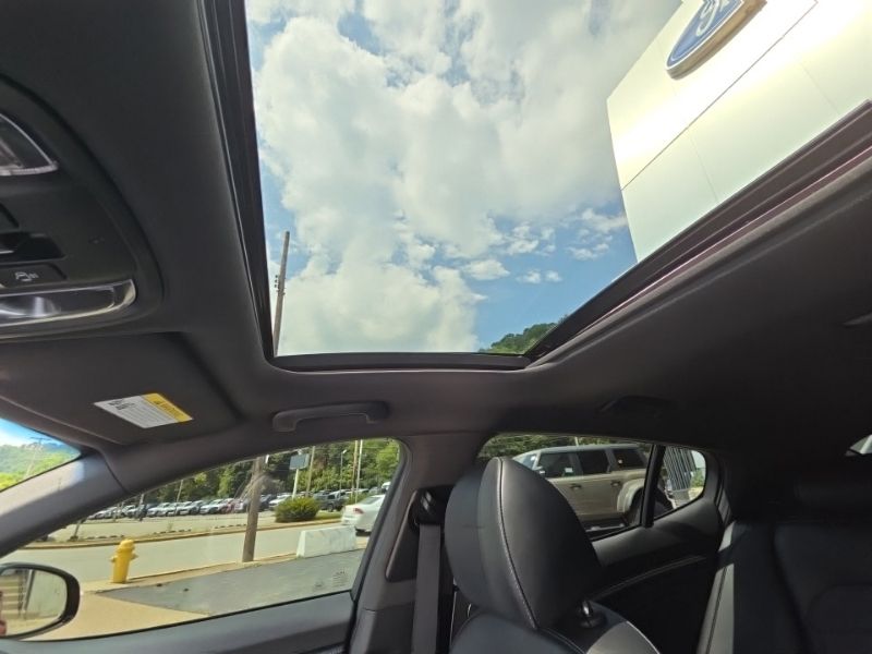 Used 2023 Kia Stinger Sedan