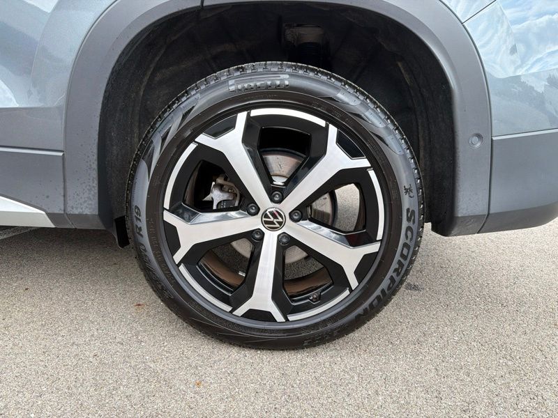 Used 2025 Volkswagen Tiguan SUV