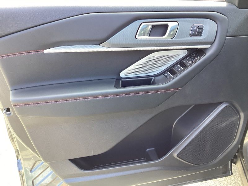 New 2026 Ford Explorer SUV