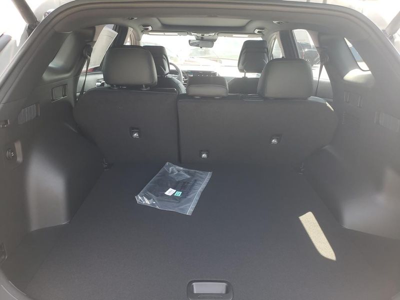 New 2027 Kia Sportage Hybrid SUV