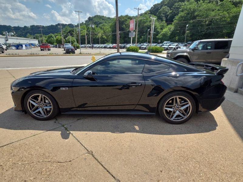 Used 2025 Ford Mustang Coupe