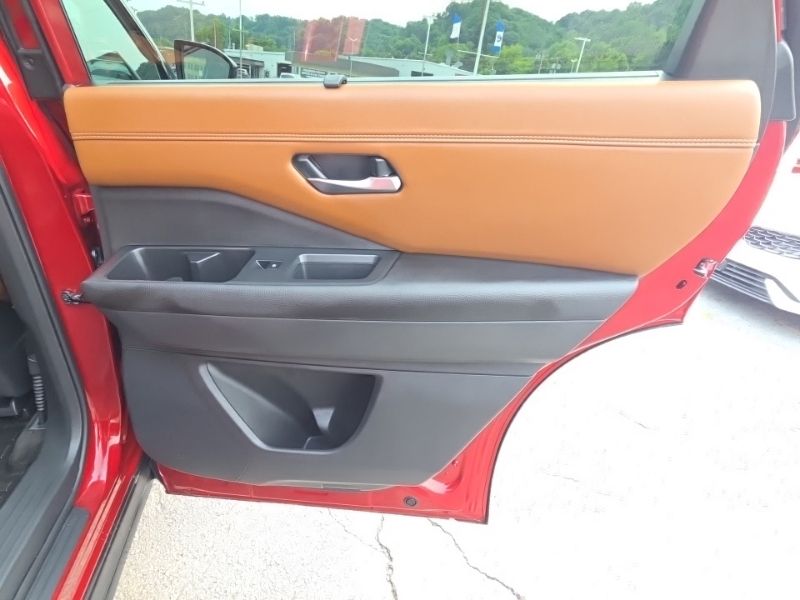 Used 2026 Nissan Pathfinder SUV