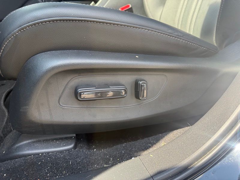Used 2025 Honda HR-V SUV