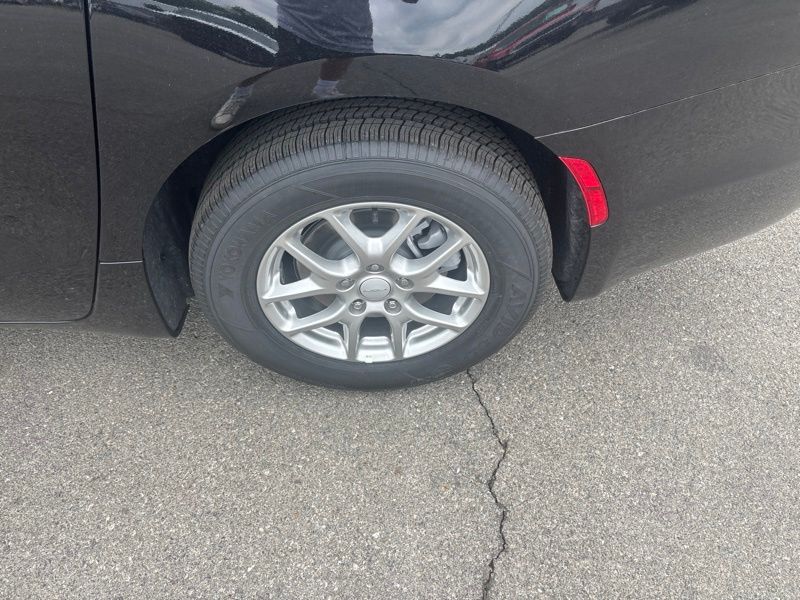 New 2027 Chrysler Pacifica Van
