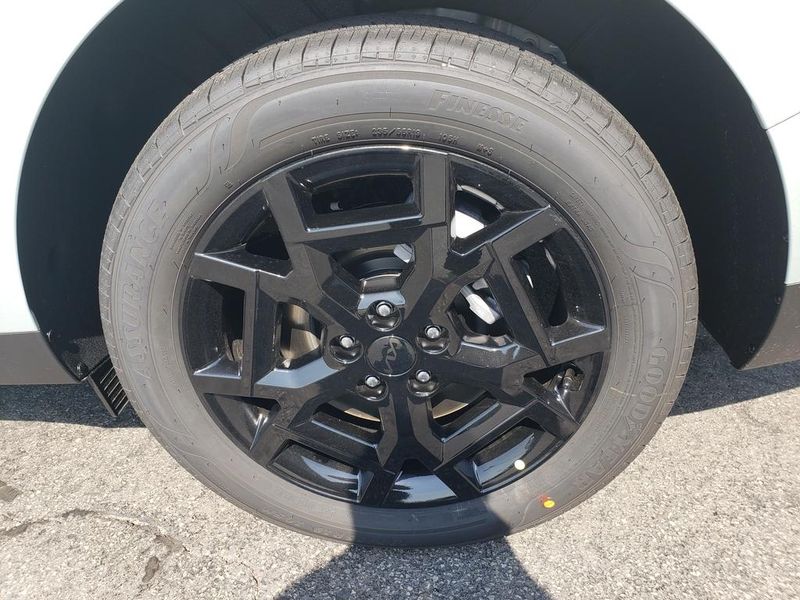 New 2027 Kia Carnival MPV Hybrid Van