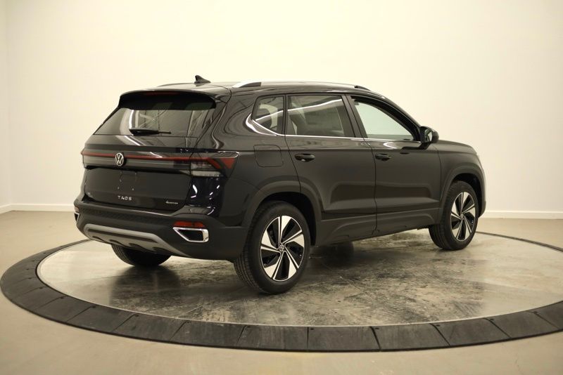 2026 Volkswagen Taos SE - Photo 3