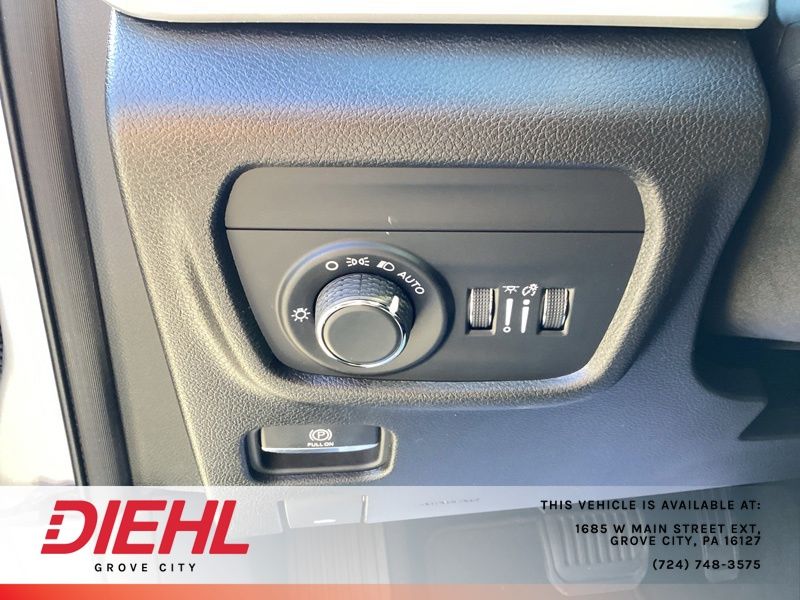 Used 2023 Jeep Grand Cherokee SUV
