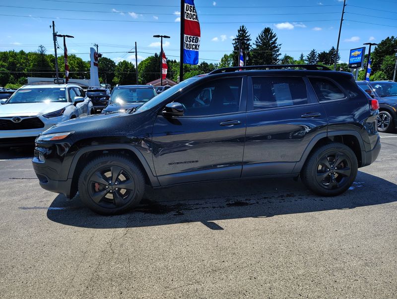 Used 2016 Jeep Cherokee SUV