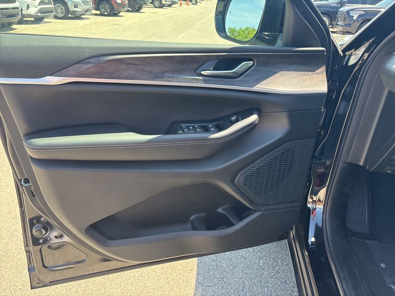 New 2026 Jeep Grand Cherokee L SUV