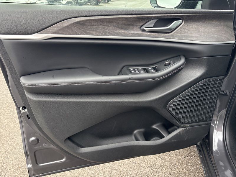 New 2026 Jeep Grand Cherokee L SUV