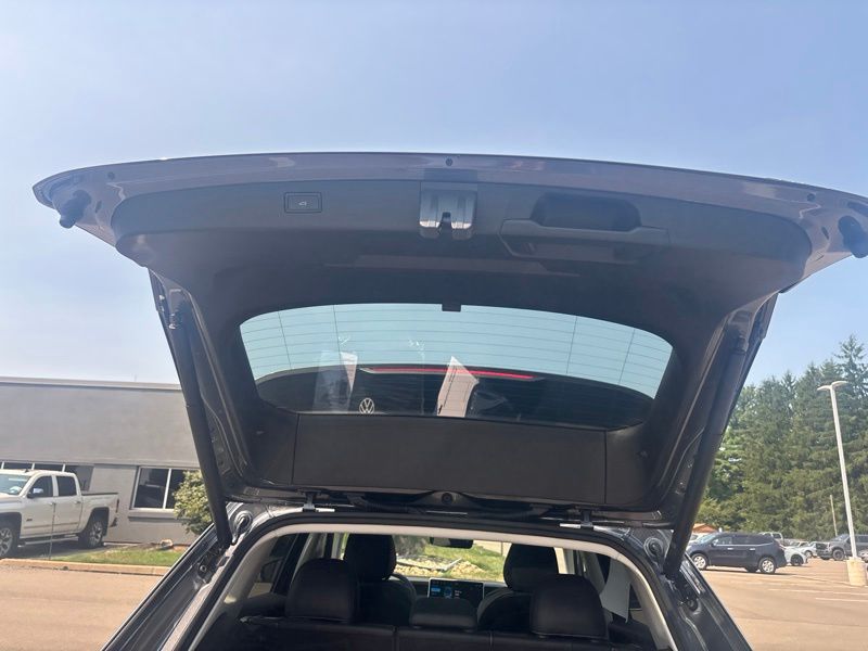 New 2026 Volkswagen Tiguan SUV