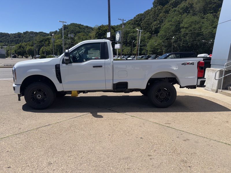 New 2025 Ford F-350SD Truck