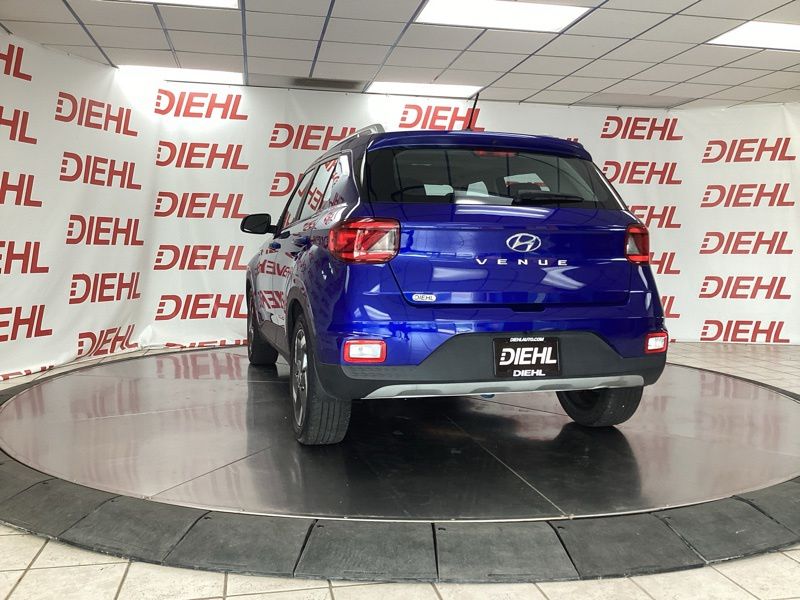 Used 2023 Hyundai Venue SUV