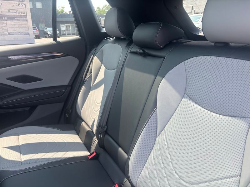 New 2026 Volkswagen Tiguan SUV