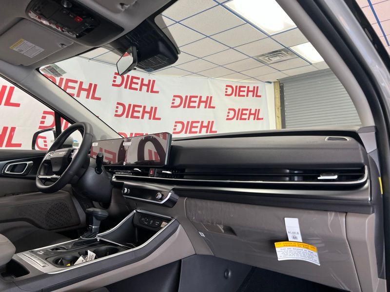 New 2027 Kia Carnival MPV Van