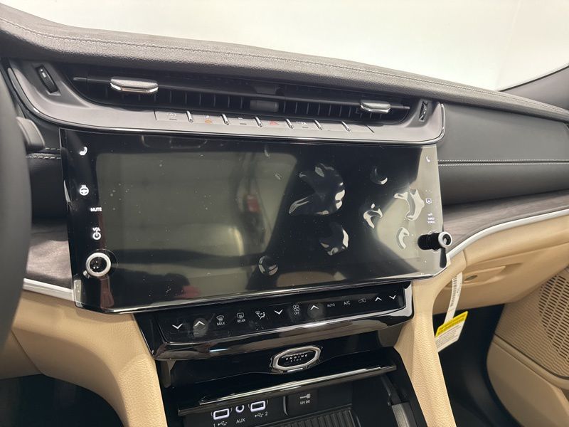 Used 2026 Jeep Grand Cherokee SUV