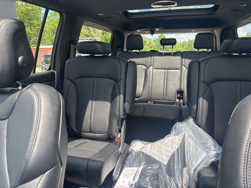 New 2026 Jeep Grand Wagoneer SUV