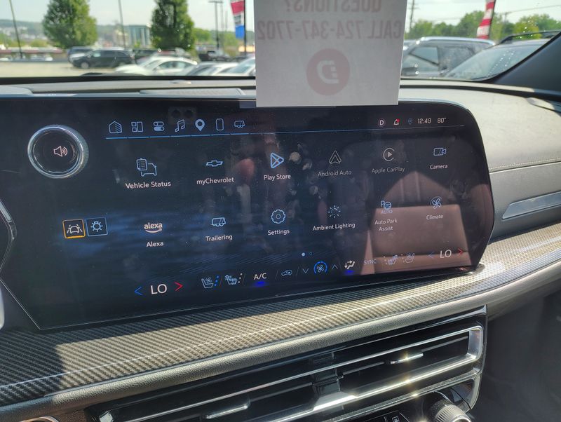 Used 2025 Chevrolet Traverse SUV