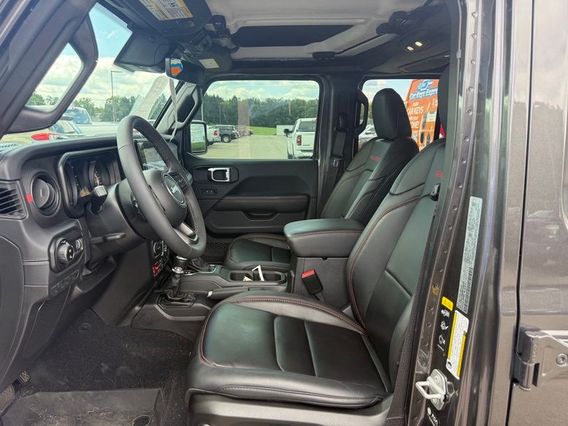 Used 2025 Jeep Gladiator Truck