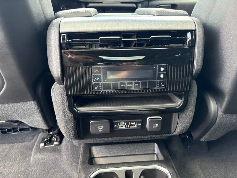 New 2026 Jeep Grand Wagoneer SUV