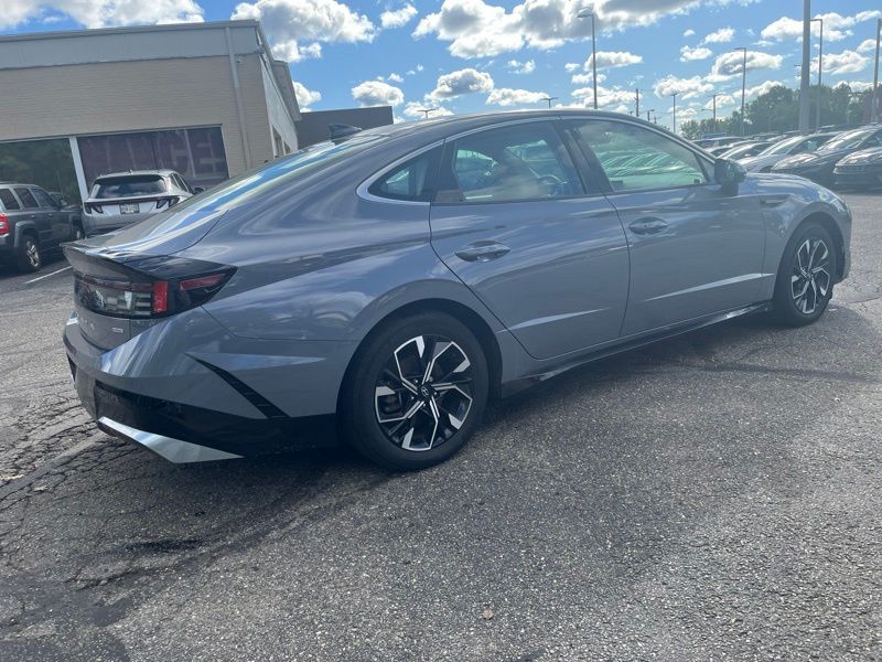 Used 2024 Hyundai Sonata Sedan