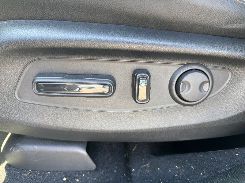 Used 2025 Honda CR-V Hybrid SUV