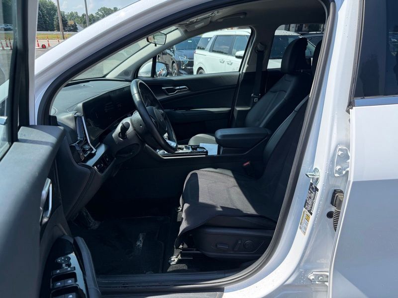 Used 2025 Kia Sportage SUV