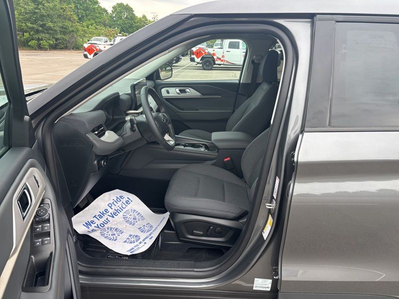 Used 2025 Ford Explorer SUV