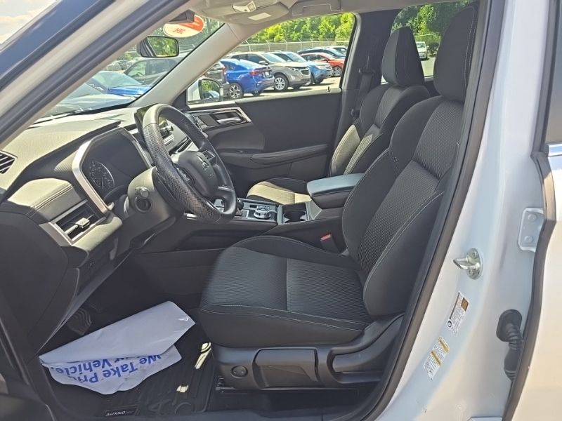 Used 2023 Mitsubishi Outlander SUV