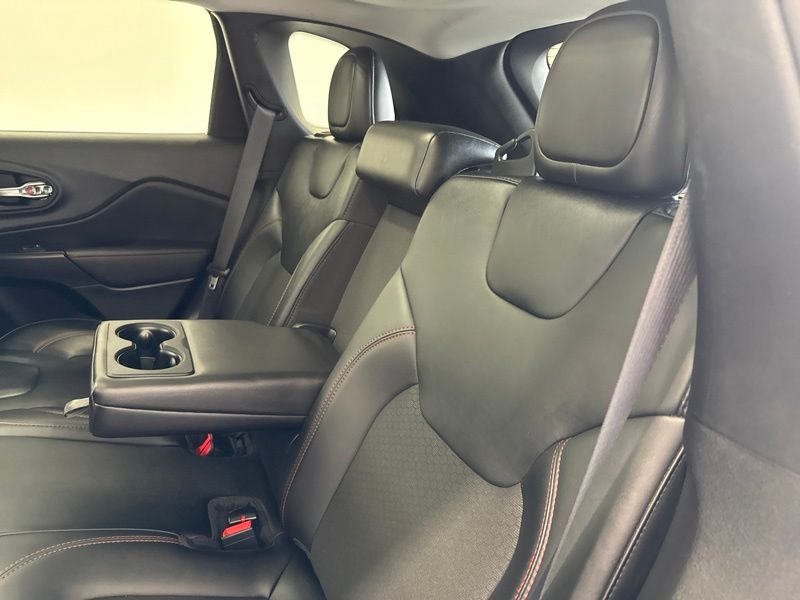Used 2022 Jeep Cherokee SUV