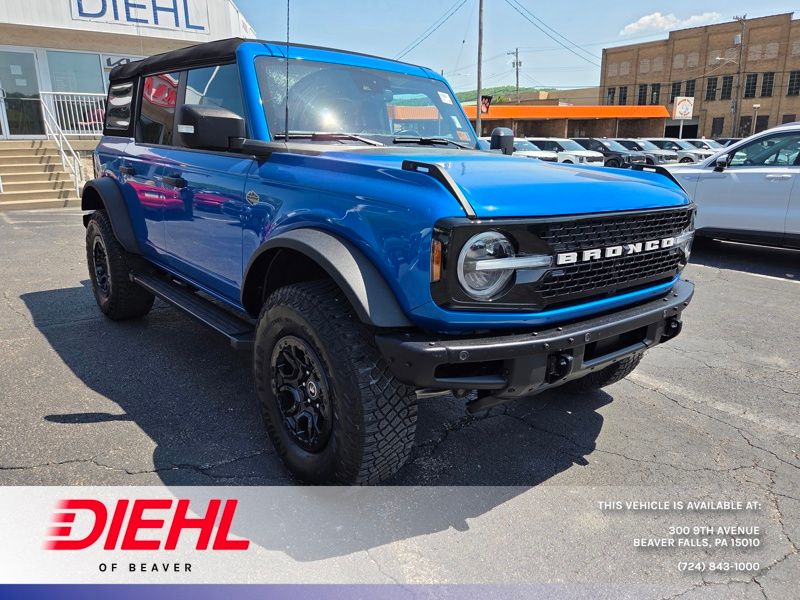 Velocity Blue Metallic 2023 Ford Bronco Wildtrak Advanced 4-Door 4WD SUV / Crossover Four-Wheel Drive Automatic