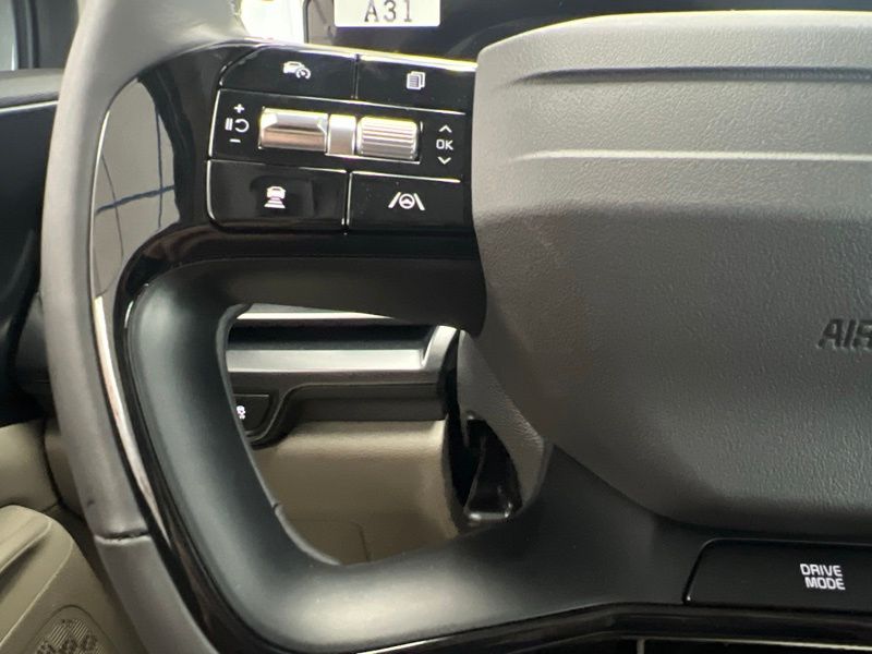 New 2027 Kia Carnival MPV Van