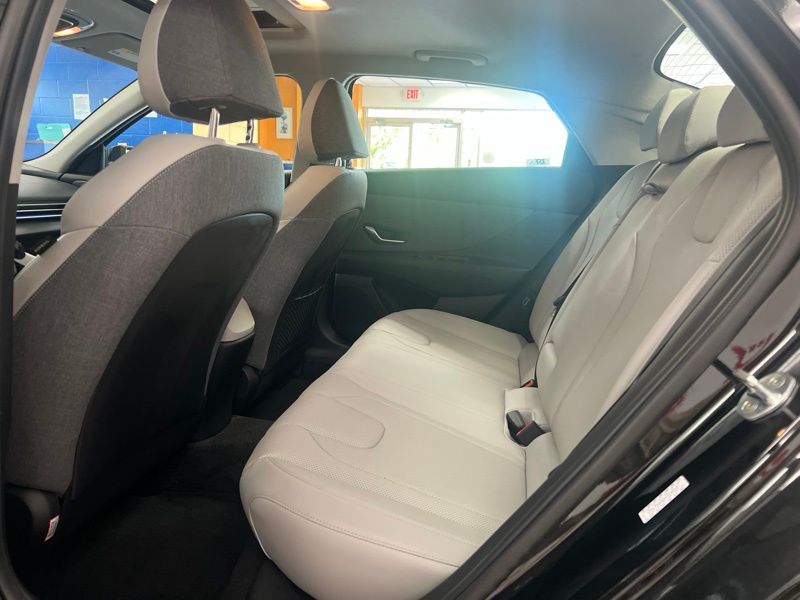 Used 2023 Hyundai Elantra Sedan