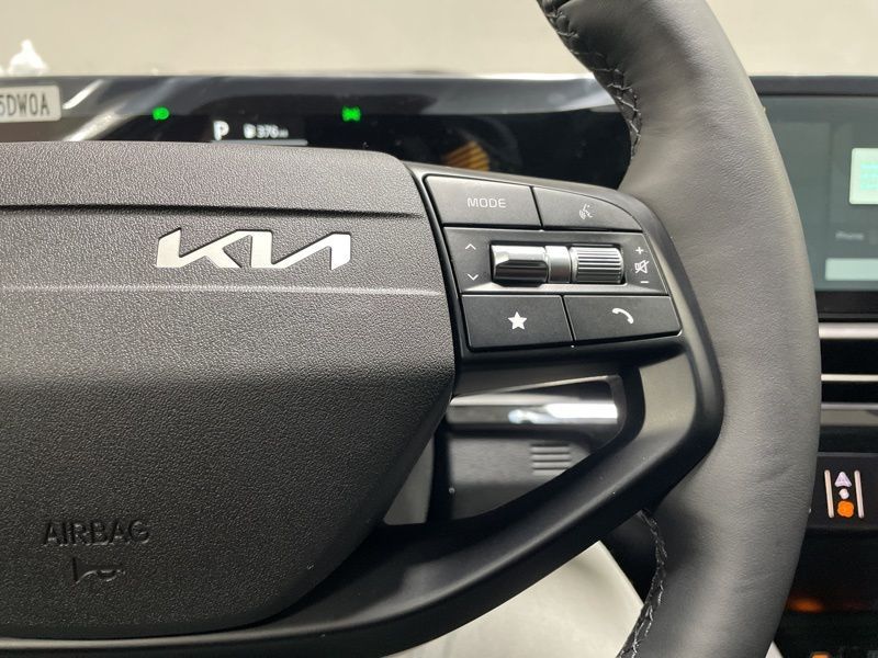 2026 Kia Sportage EX - Photo 26