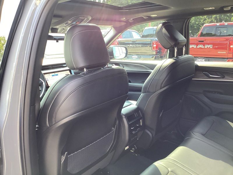 New 2027 Jeep Grand Cherokee SUV
