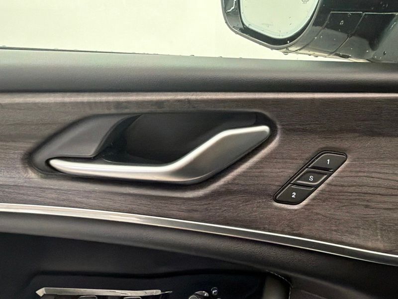 Used 2023 Jeep Grand Cherokee SUV