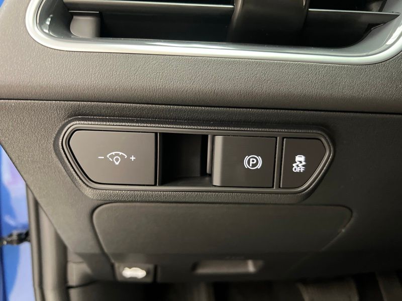 New 2026 Kia K4 Hatchback Hatchback
