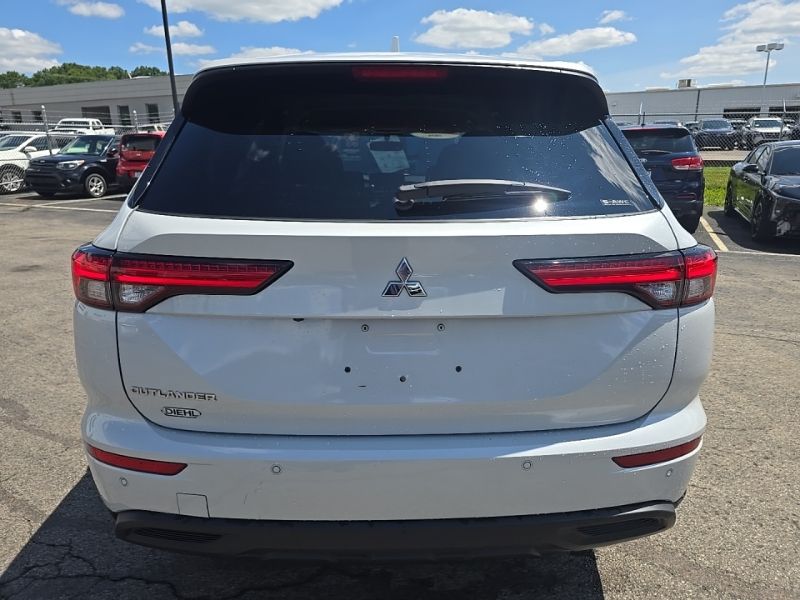 Used 2023 Mitsubishi Outlander SUV