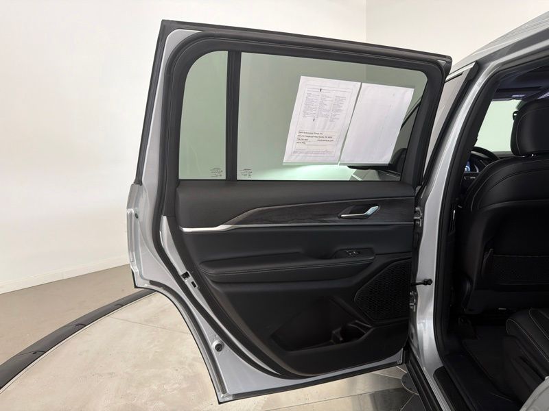 Used 2024 Jeep Grand Cherokee L SUV