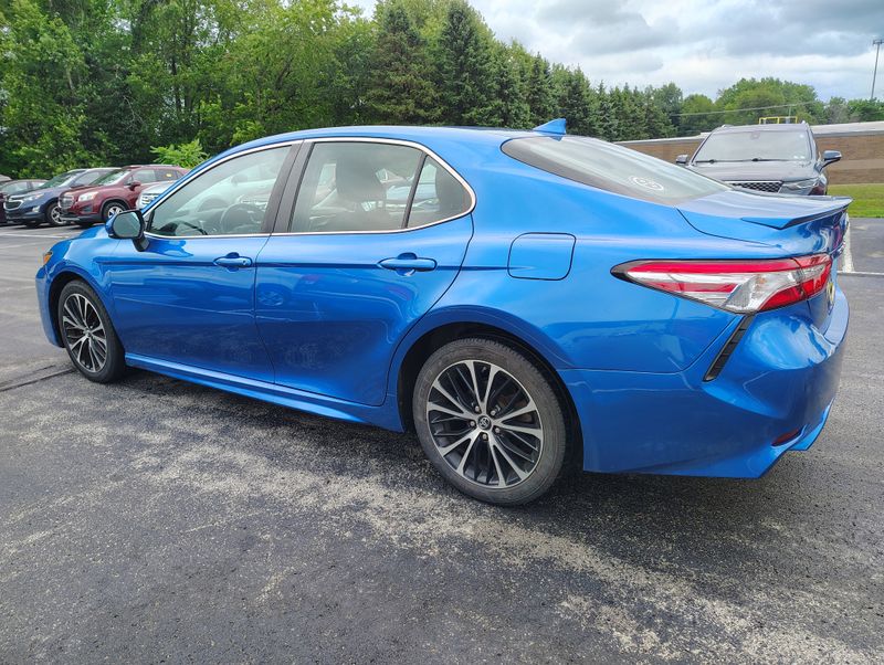 Used 2019 Toyota Camry Sedan