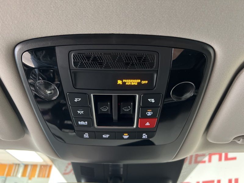 New 2026 Kia Carnival MPV Van