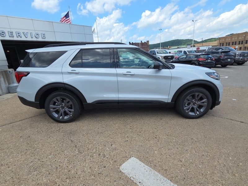 New 2026 Ford Explorer SUV
