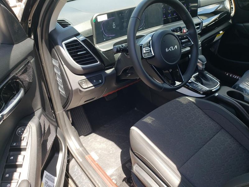 New 2026 Kia Seltos SUV