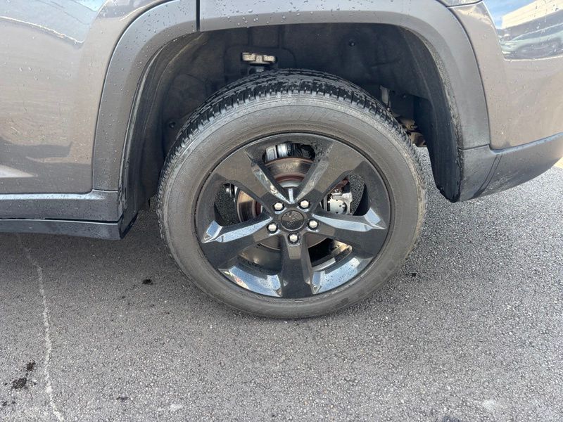 Used 2023 Jeep Grand Cherokee SUV