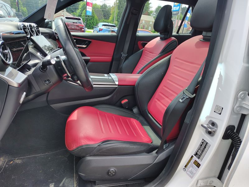 Used 2025 Mercedes-benz GLC SUV